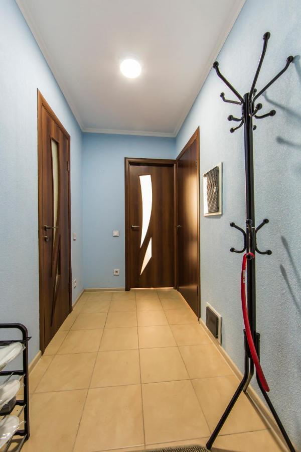 Super Comfort Flat For You Near The Metro. Киев Екстериор снимка