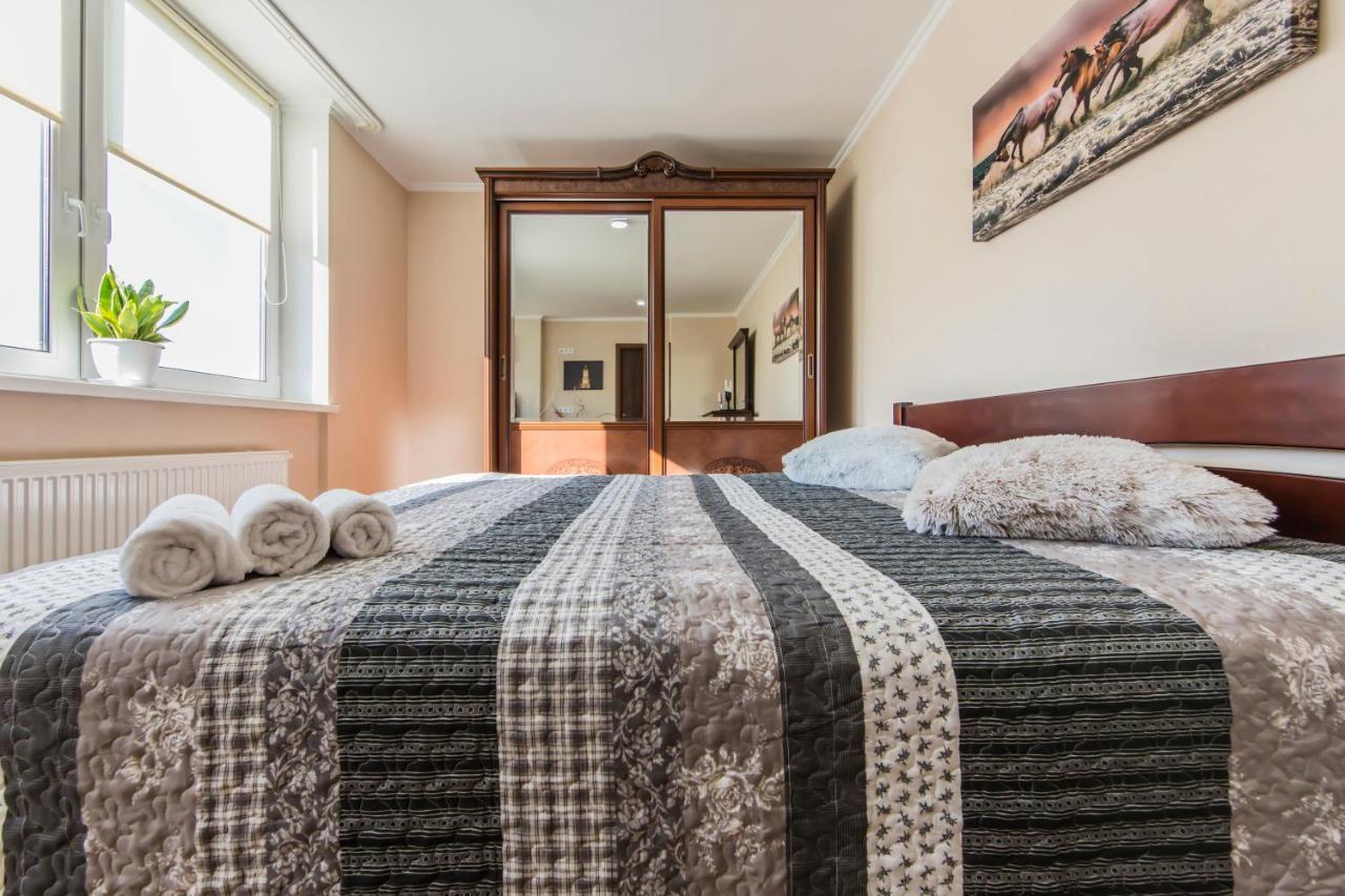 Super Comfort Flat For You Near The Metro. Киев Екстериор снимка