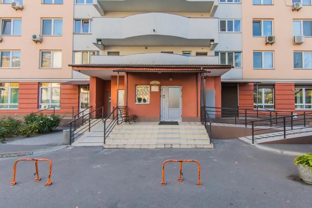Super Comfort Flat For You Near The Metro. Киев Екстериор снимка