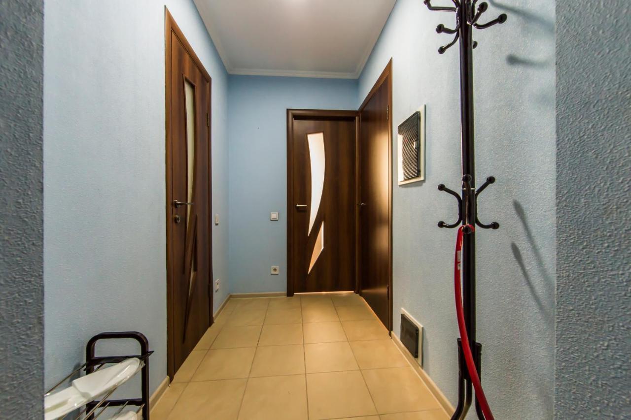Super Comfort Flat For You Near The Metro. Киев Екстериор снимка